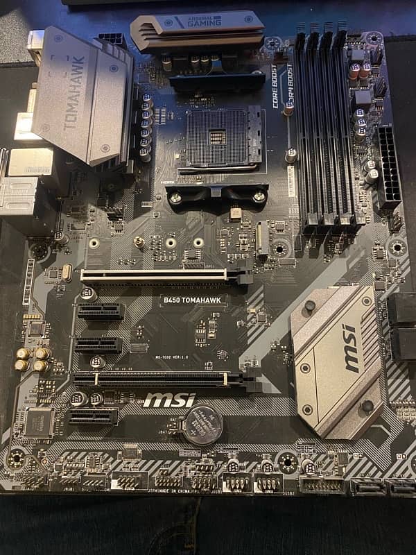 MSI B450 Tomahawk Motherboard 0