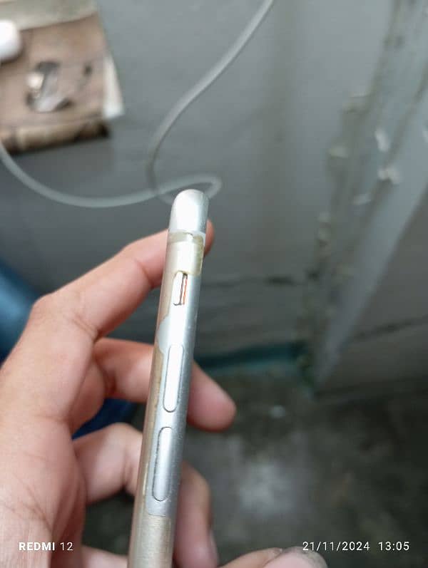 iPhone 7 plusonlypartsworking available 100%original hai plz full read 7