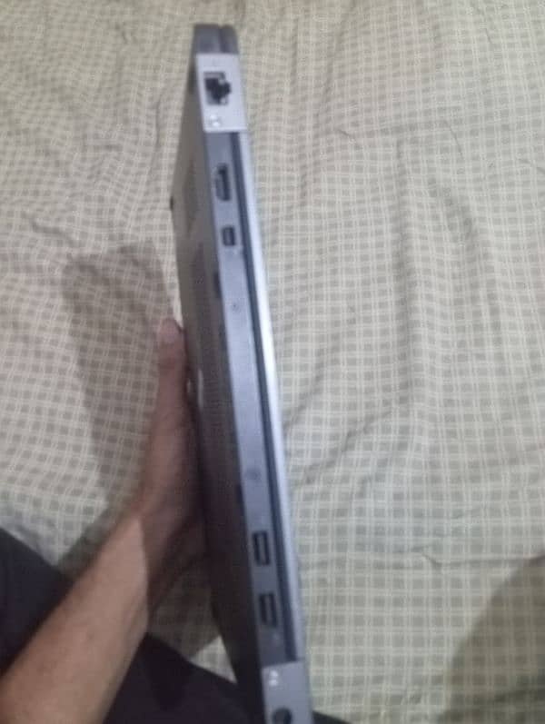 Dell Latitude E7270 7