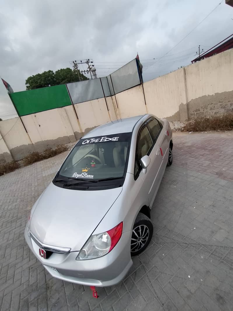 Urgent Sale "Honda City Automatic IDSI 2005" 0