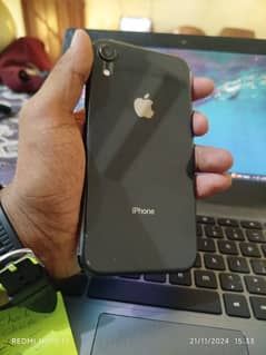 apple XR  Non PTA  LLA Model 64Gb Health Service 77%