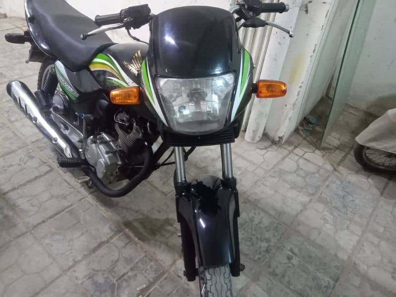 full genuine bike hn, 5 ghair hn , karachi no hn , model 2016hn 7