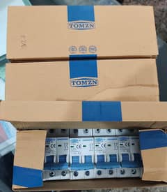 Tomzn Dc 32A/40 and 32 /2+2 /32A 2 pole/SPD 2/63A /SPD Breakers