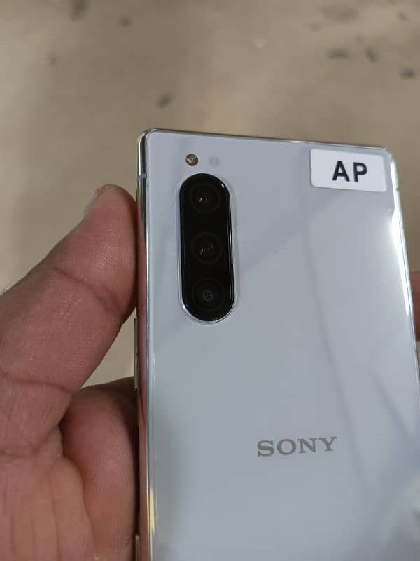 Sony Xperia 5 mark 1 2