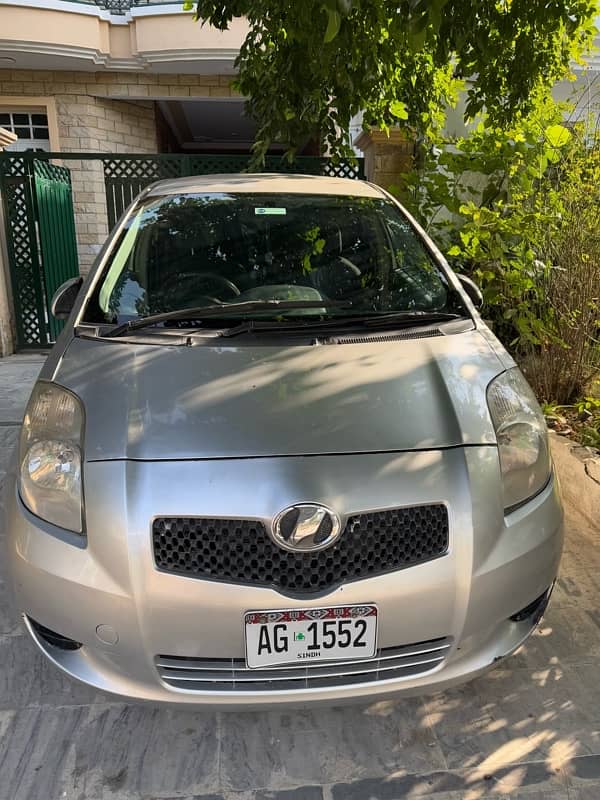 Toyota Vitz 2005 Automatic Silver 1300 cc 0