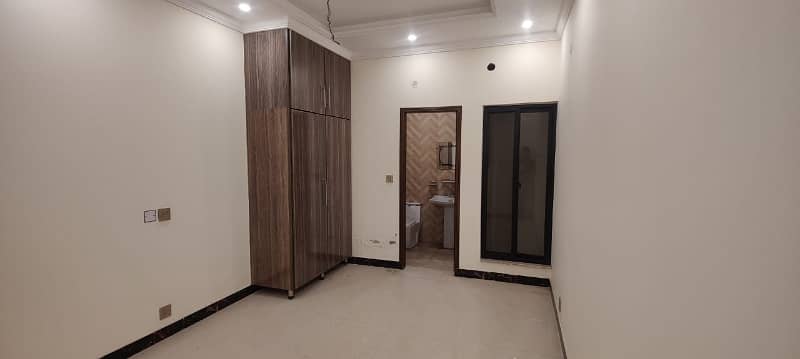 1 bed brand new studio flat for rent near to shokat khanun hospital and umt uni ucp 3