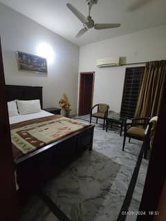 Studio 1 Bed Flat For Rent For Bachulars Or Family Near Shokat Khanum And Ucp