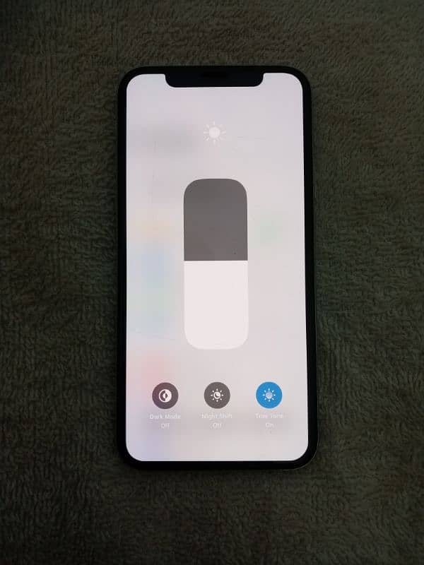 iPhone X - 256GB - NonPTA (Factory Unlocked) 4