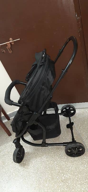 imported baby pram 3 in 1 car seat  10/10 condition 4