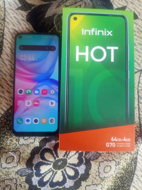 Infinix hot 10 4/64 all okay PTA approve with box 0