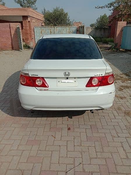 Honda City IDSI 2006 3