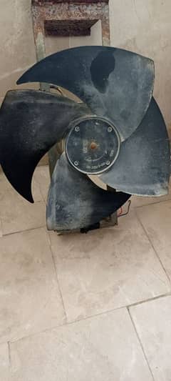 2 ton AC outer fan with stand turbo speed for multiple usage 8/10