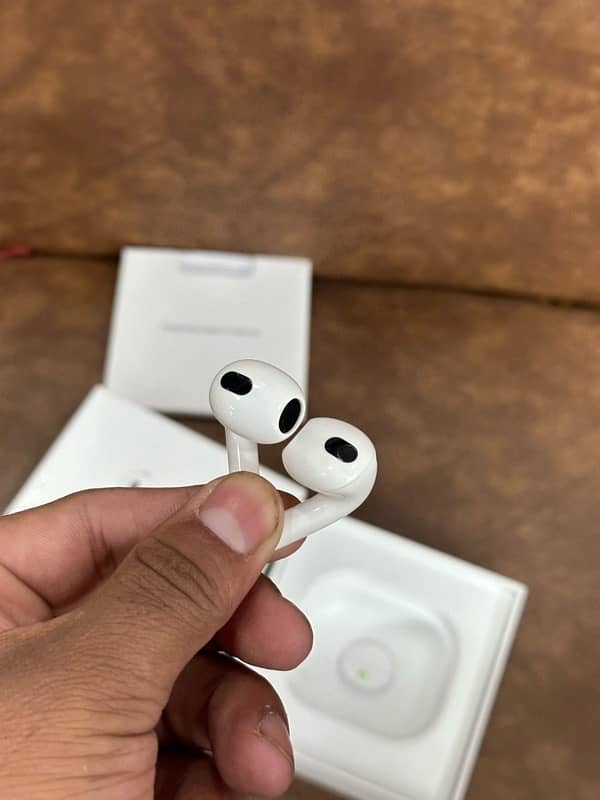 apple airpods 3rd generation 4