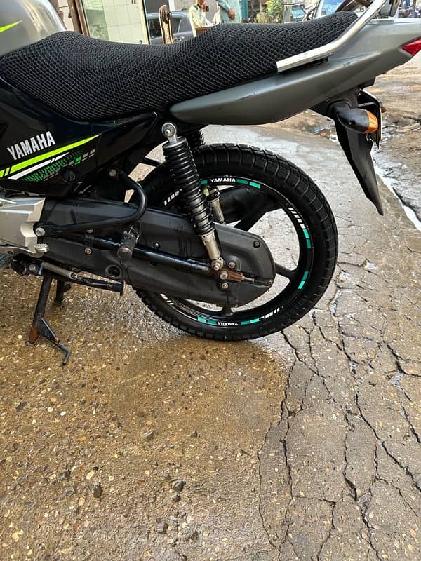 YBR 125 G Yamaha 5