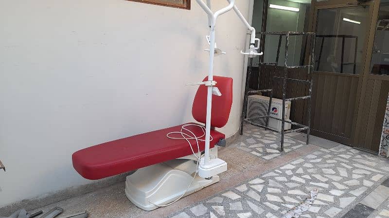 Hair Transplant and Dental Bed hauydralic with lights 1