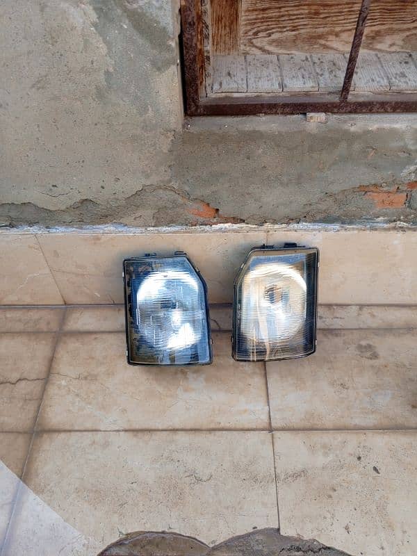 Mitsubishi Pajaro original headlights 8