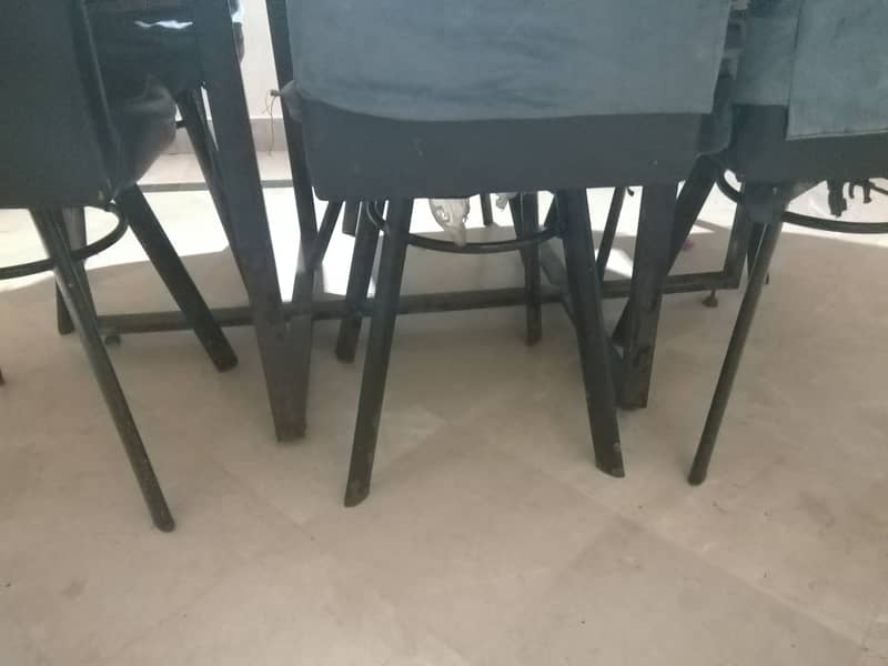 6 Seater dining table 2