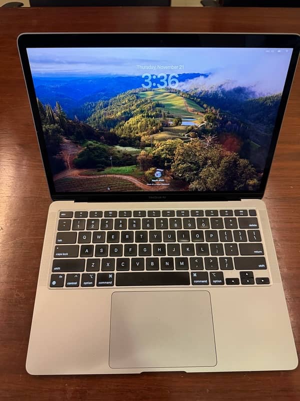 MacBook Air M1 13 inch 2