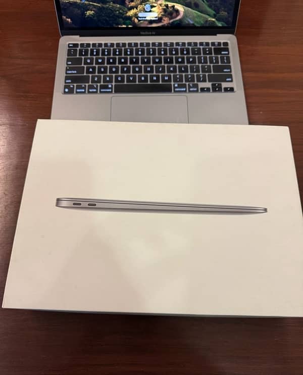 MacBook Air M1 13 inch 4