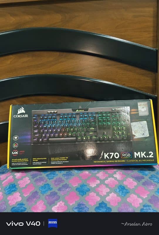 Corsair K70 mark 2 mechanical gaming keyboard with box 0