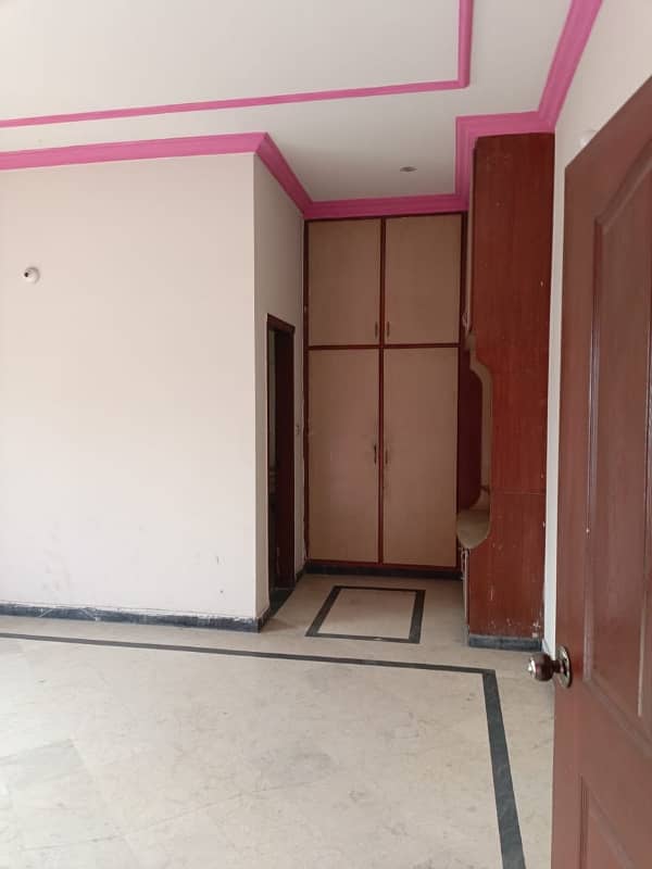 10 Marla Double Storey URGENT SALE HOUSE AVAILABLE FOR SALE 3