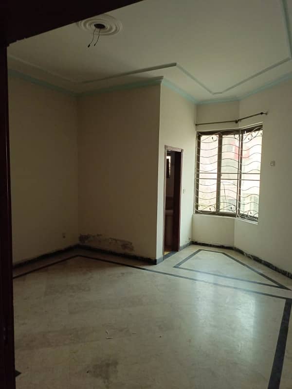 10 Marla Double Storey URGENT SALE HOUSE AVAILABLE FOR SALE 7