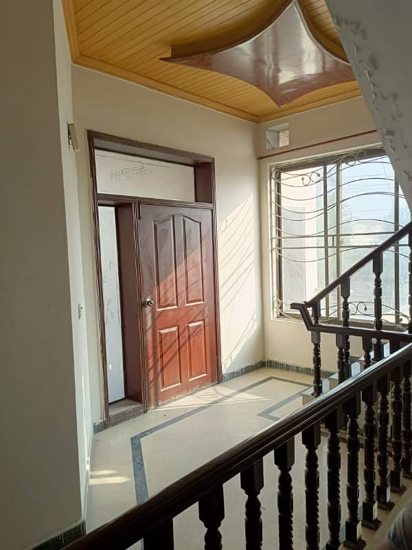 10 Marla Double Storey URGENT SALE HOUSE AVAILABLE FOR SALE 11