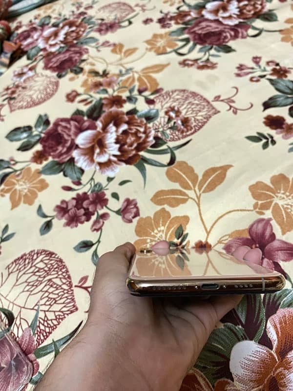 iphone xs max pta approve all ok bh 85 64 gb condition 10 by 10 0