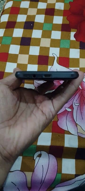 Infinix hot 10i urgent sale 9