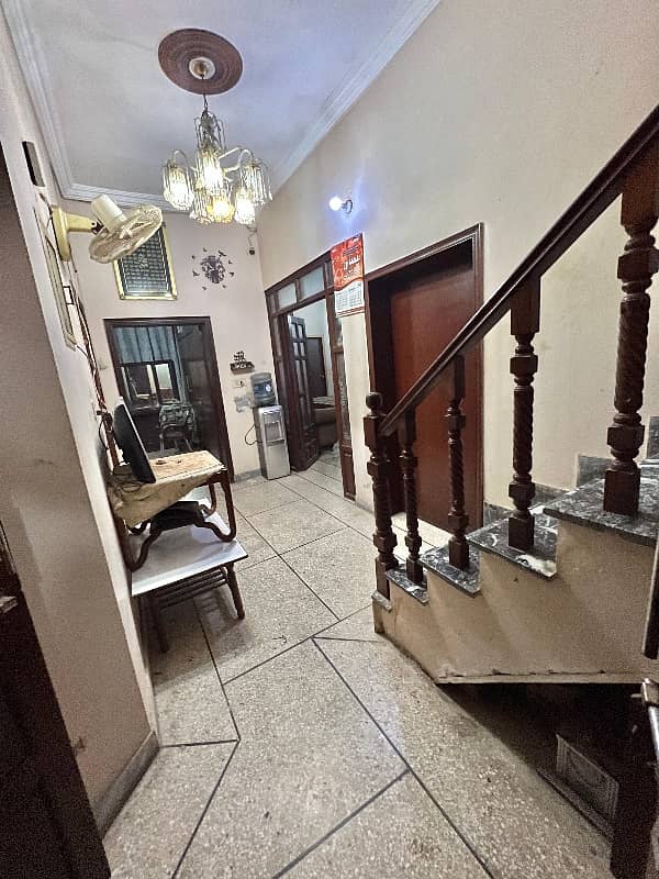 7 Marla Double Story Urgent Sale House Available At Prime Hot Location 18