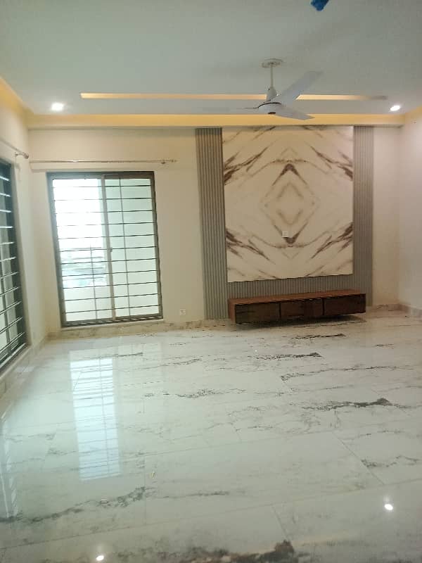 3 Bed Barnd New Apartment Available For Sale in Askari 11 Lahore 23