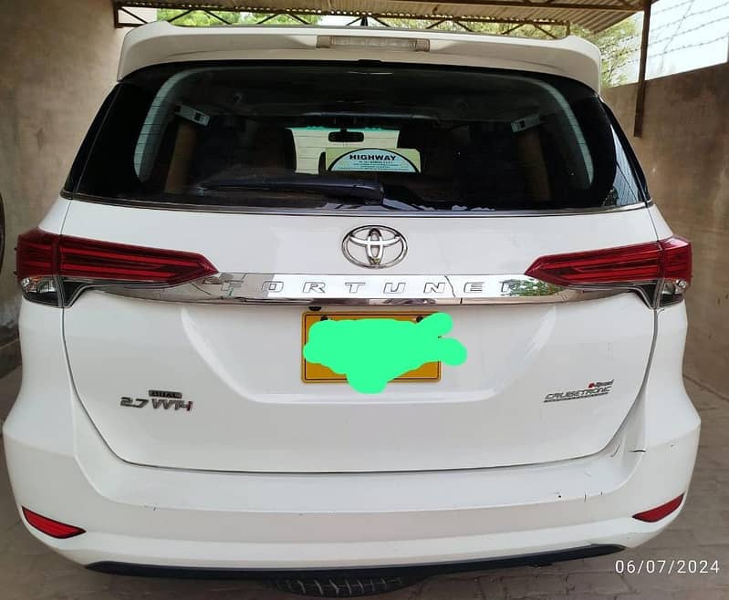 Toyota Fortuner 2.7 2017 3