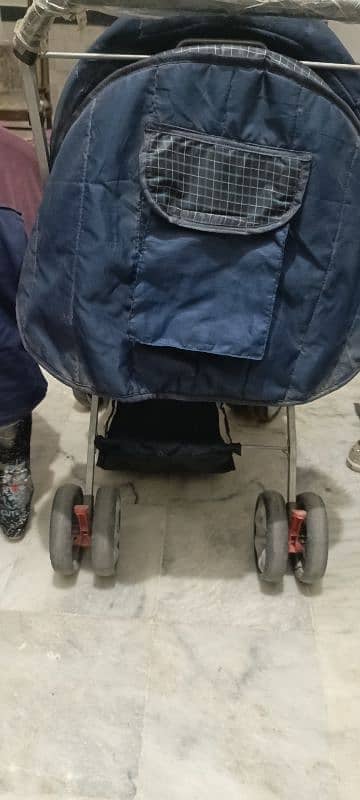 Baby stroller in 10000 only 1