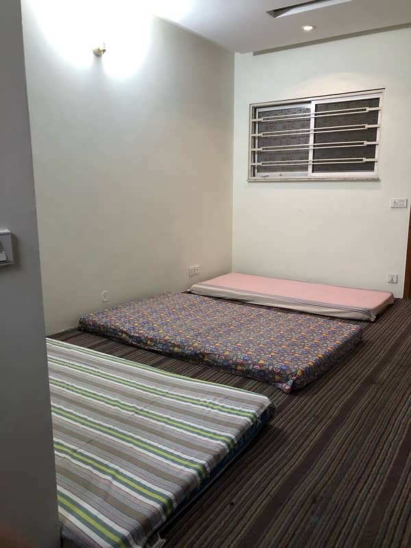 Hostel For Boys in Faisal Town. Prime Location Near Fast University 9