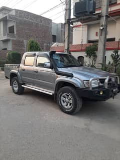 Toyota Hilux 2005 Model