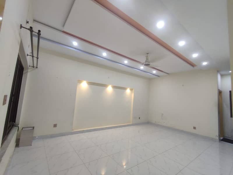 15 marla upper portion for rent pia society 8