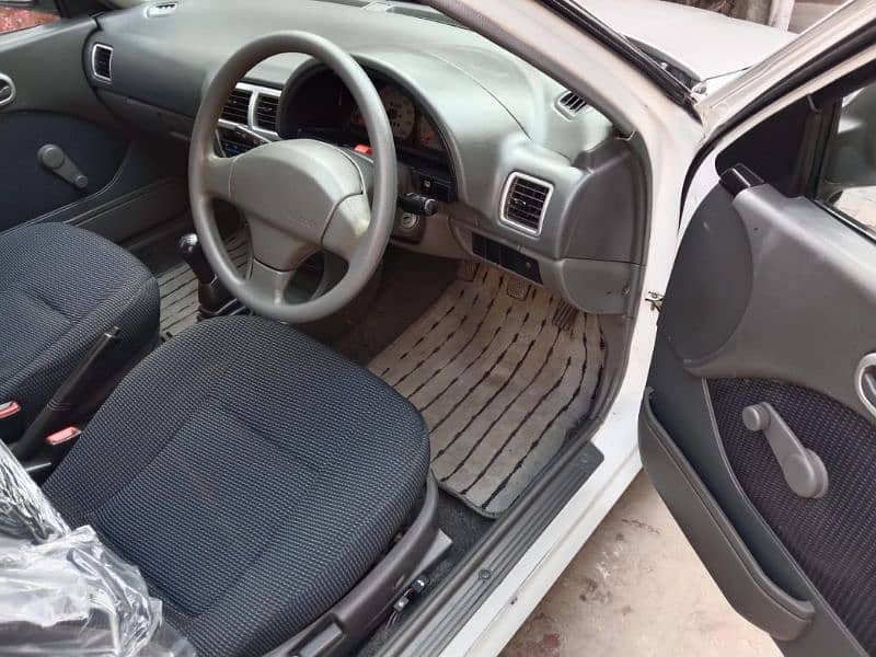 Suzuki Cultus VXR 2015 totally genuine 0