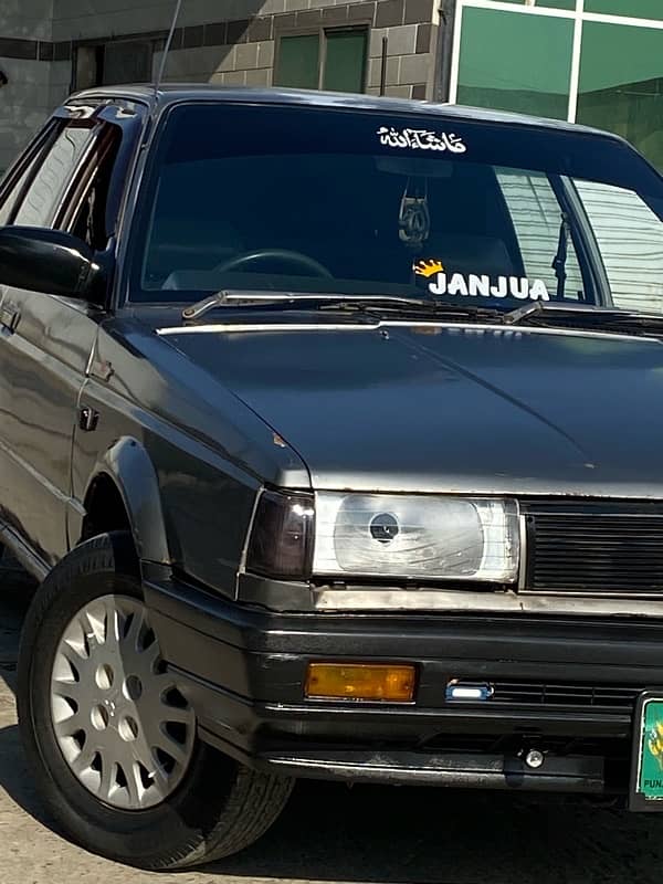 Nissan Sunny 1986 model 4