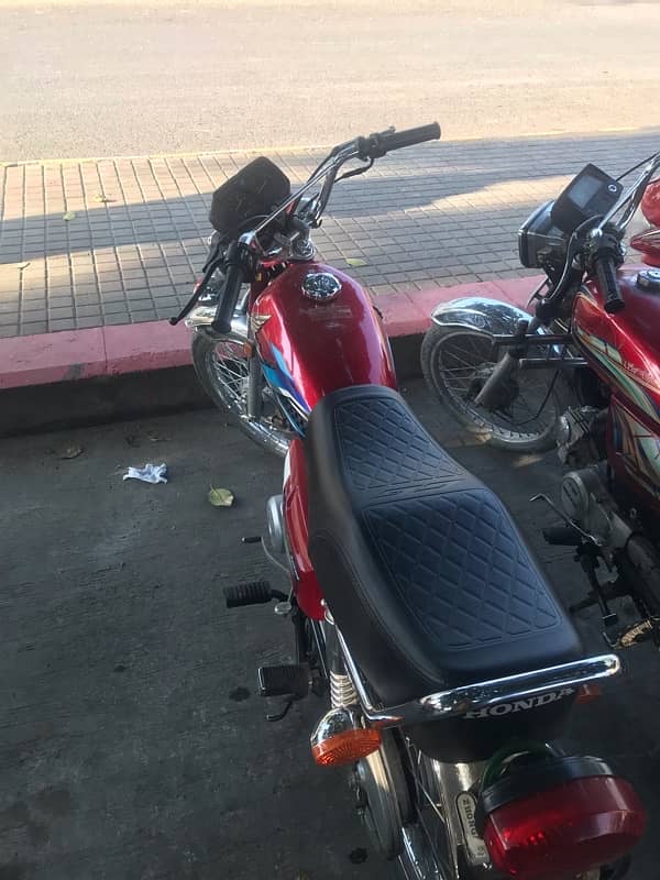 Honda CG-125 2024 5