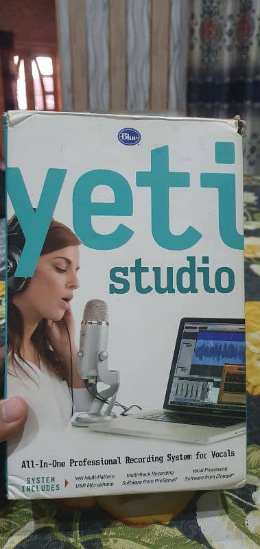 Blue Yeti Studio All In One Professional Recording System with STAND 1