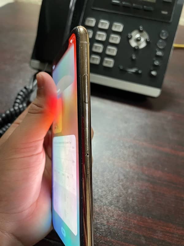 Iphone Xs 64 gb factory unlock 2