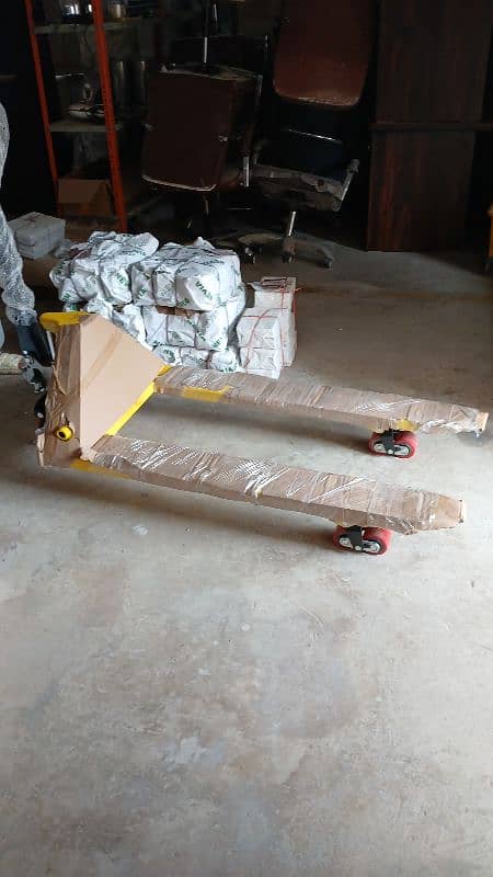 Hand Pallet Trucks Trolley Lifter Available For Sale. . . 5