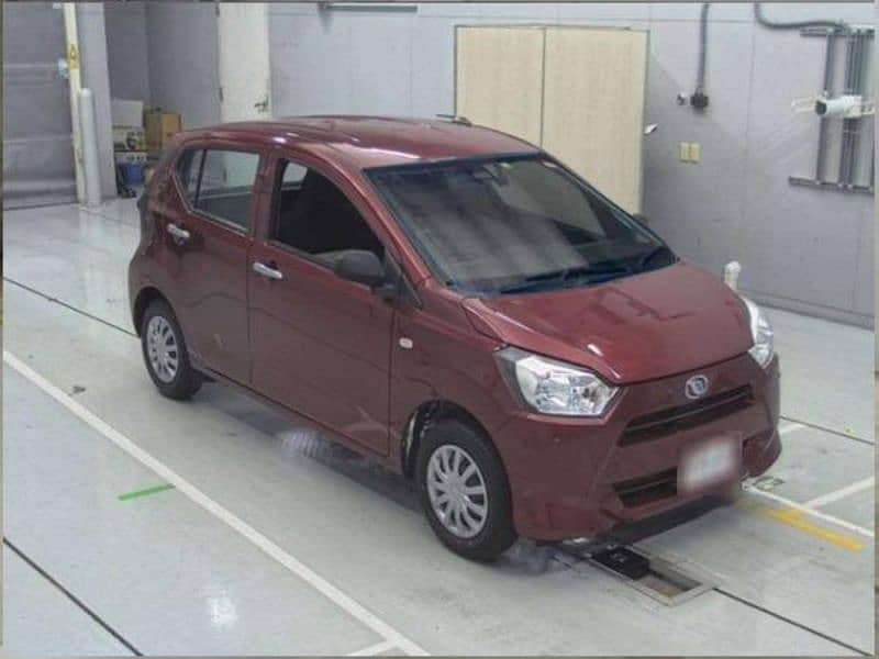 Daihatsu Mira 2021 1