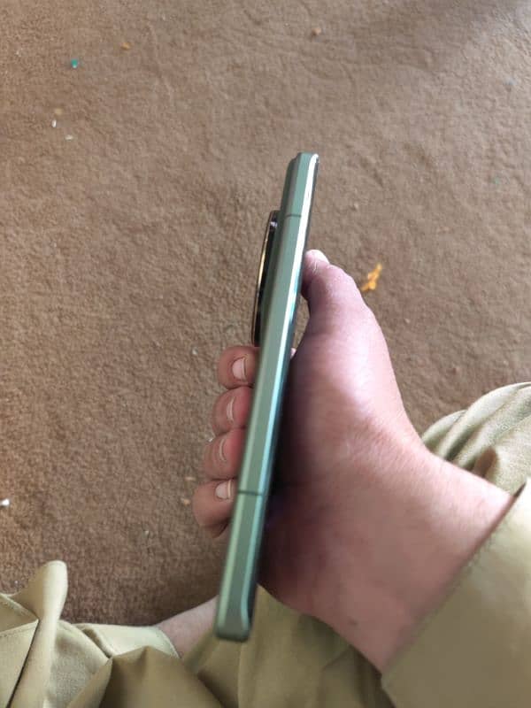 Xiaomi 13 ultra for sale 4