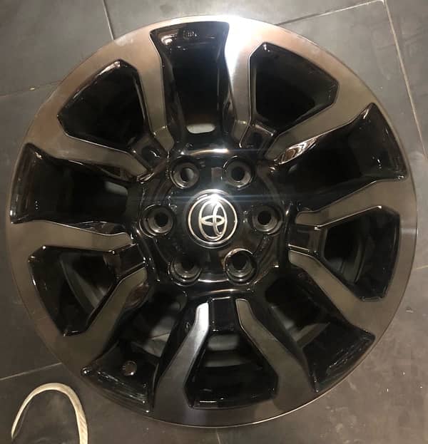 orignal Toyota rocco rims 0