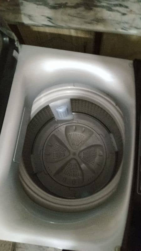 fully automatic 8kg haier washing machine Model number (HWM85-826) 5