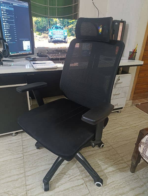 Office Chair Like Brand New 2