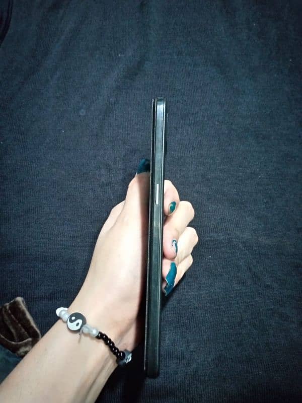 oppo F17 2