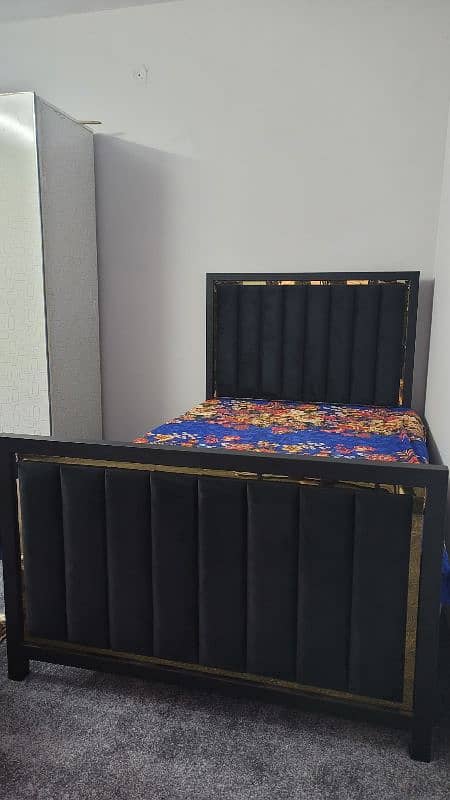 Metal bed powder coated 3