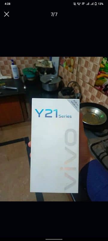 Vivo y21a 4/64 in 10/10 3